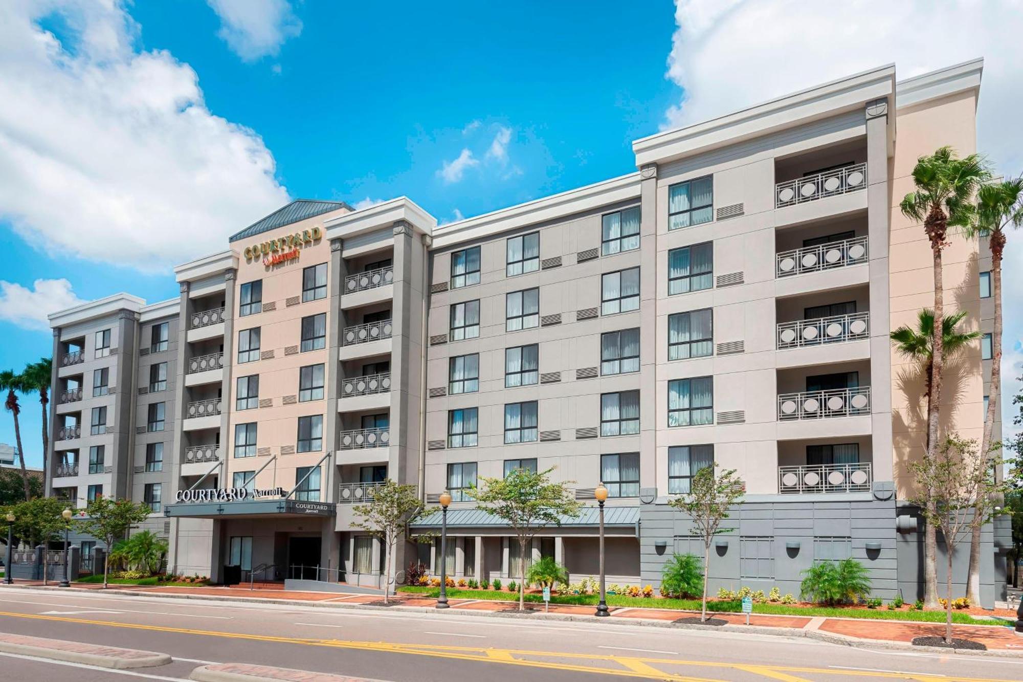Courtyard Tampa Downtown Exterior foto